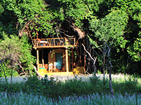 Back of Beyond - Dehigaha Ela - Lake at Center