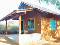 ehela Cottage - Verandah and Dining Area